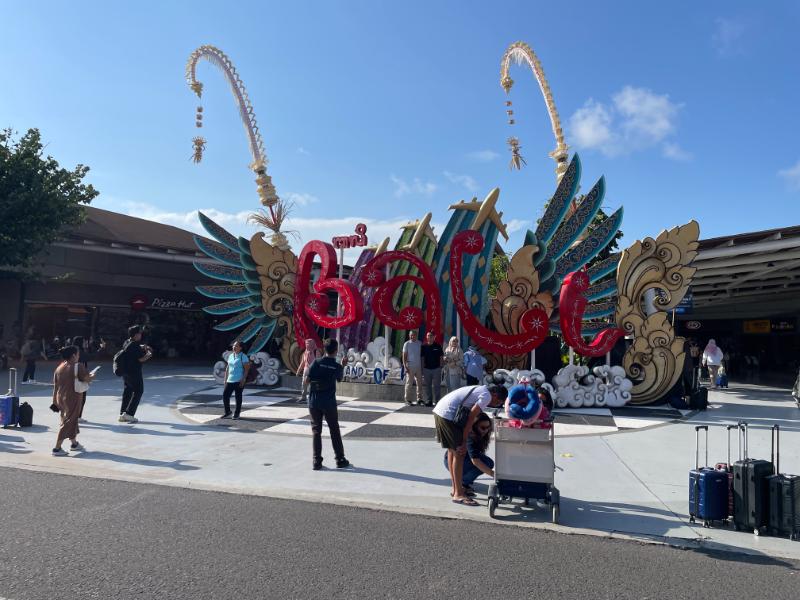 ングラ・ライ国際空港