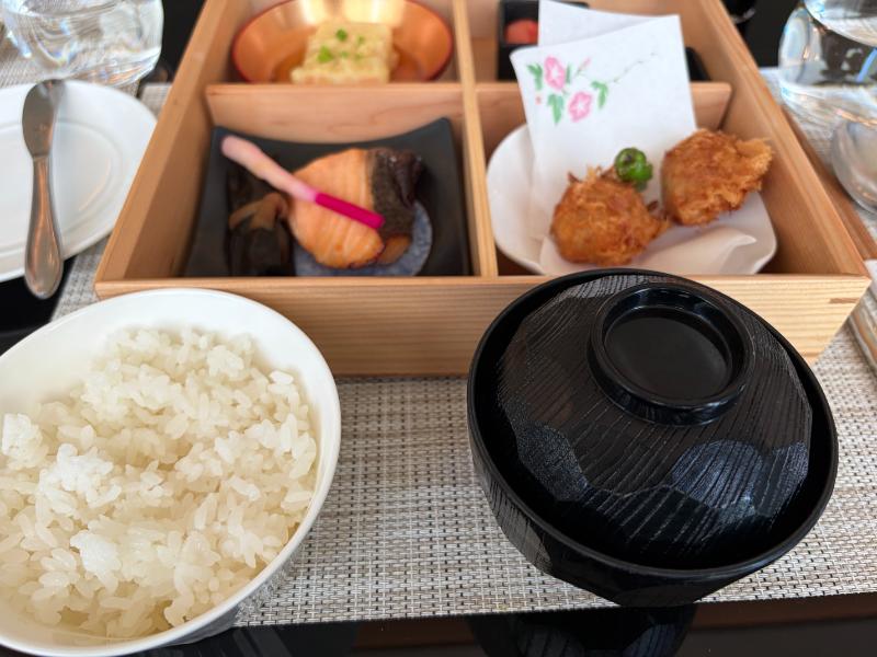 東山ニセコビレッジ、リッツ・カールトン・リザーブ 和食ゆきばな膳2