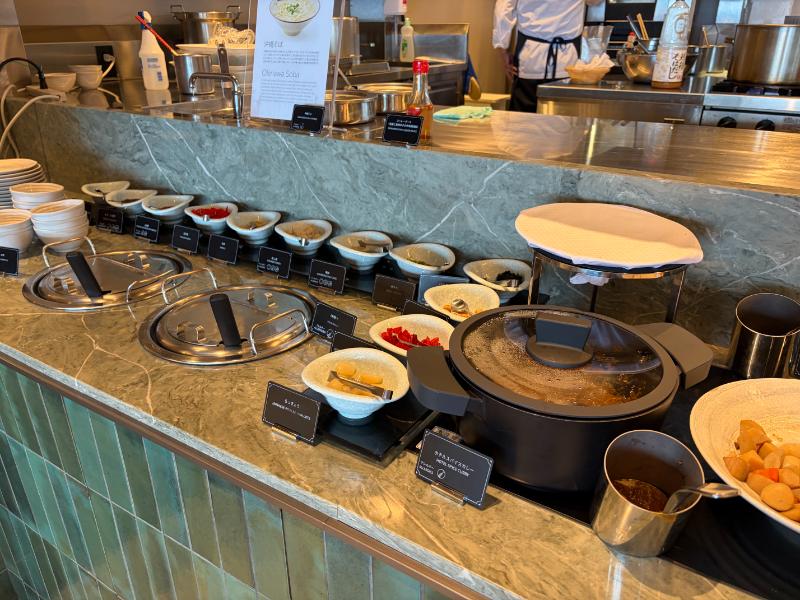 シオカの朝食ビュッフェ 沖縄そばコーナー