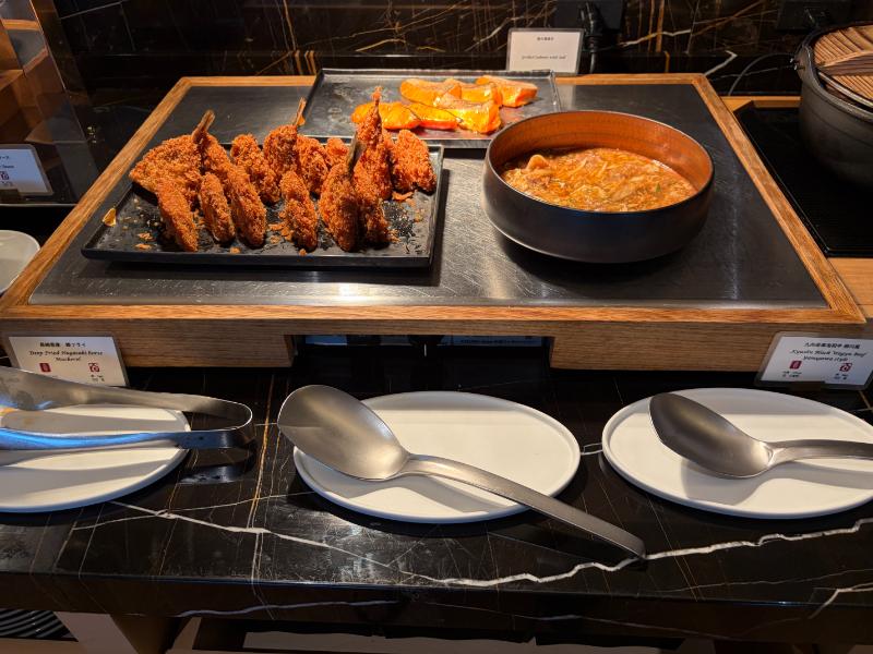 リッツカールトン福岡 朝食ビュッフェ 揚げ物煮物コーナー